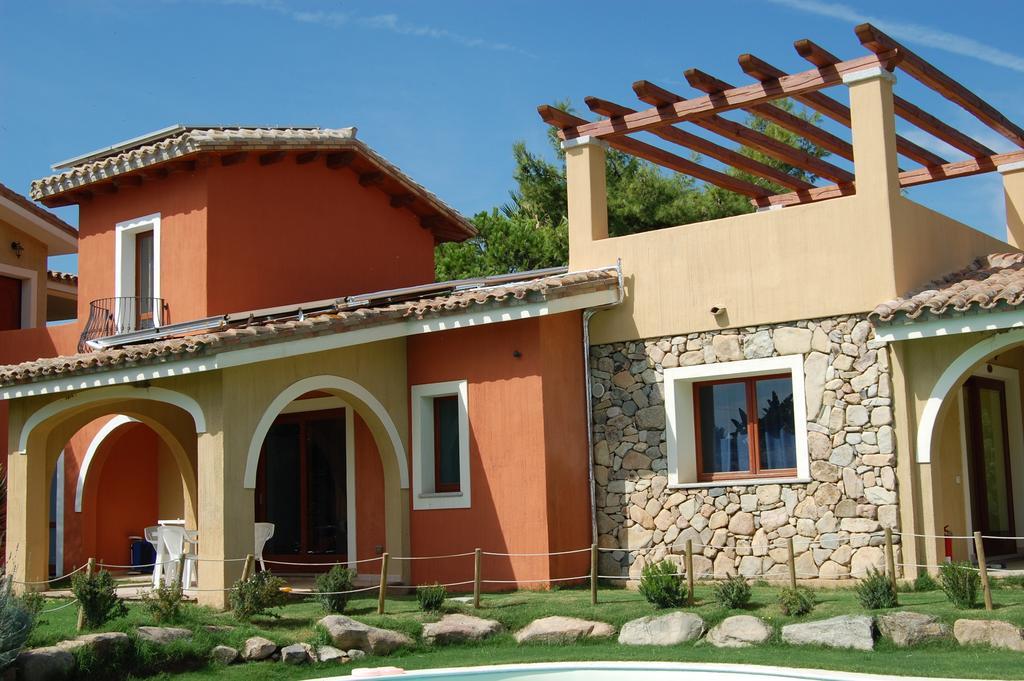 I Lentischi Aparthotel Villasimius Exteriör bild