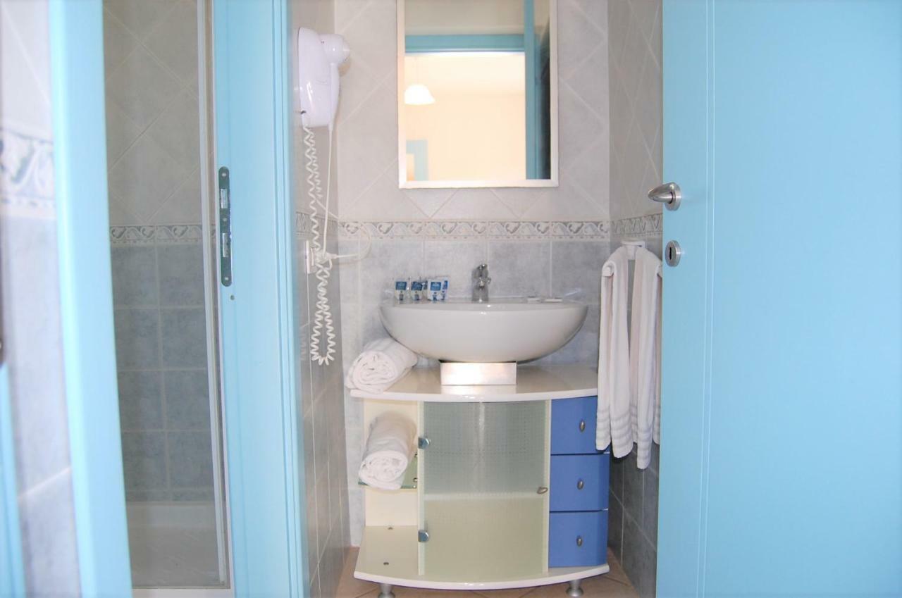 I Lentischi Aparthotel Villasimius Exteriör bild