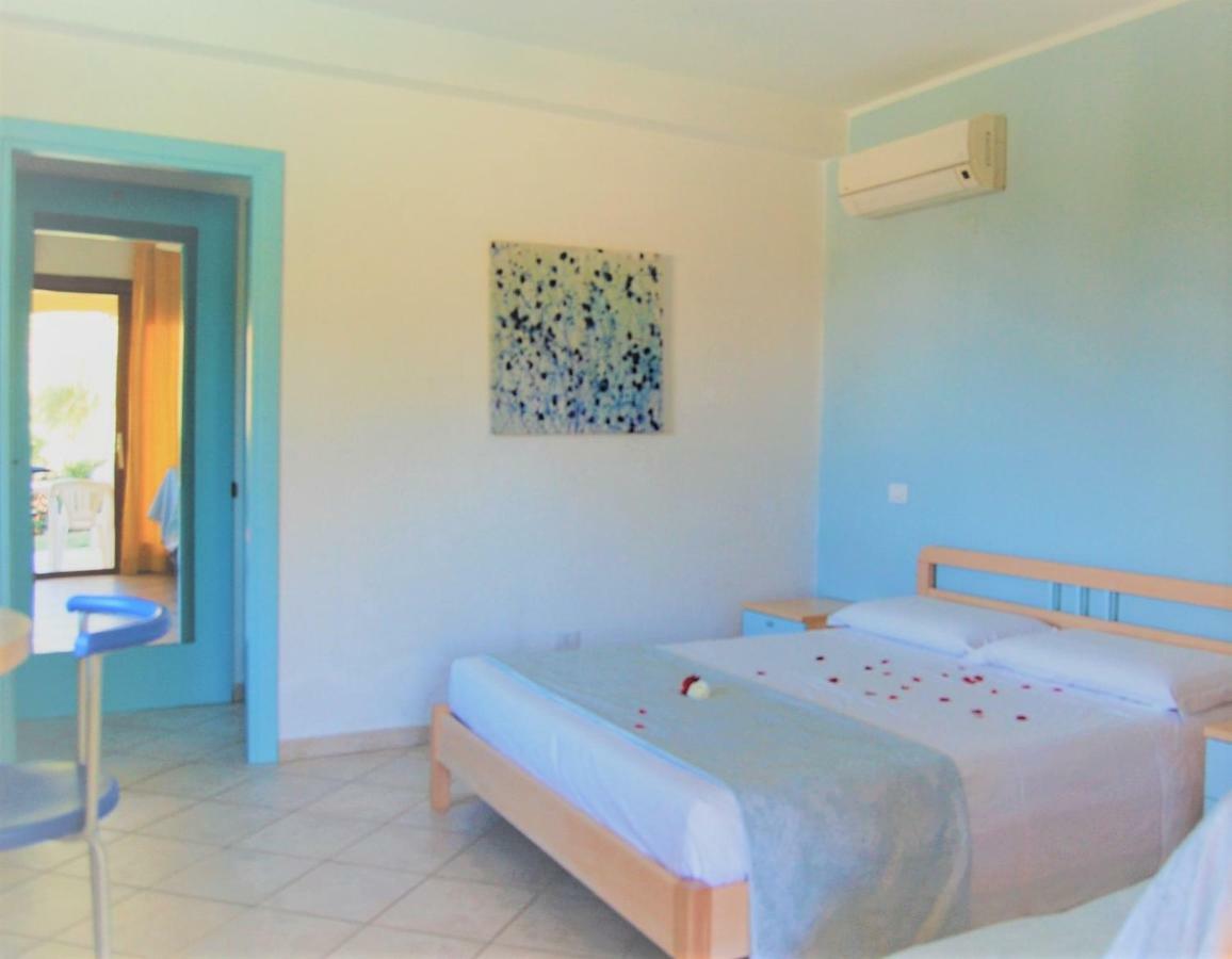 I Lentischi Aparthotel Villasimius Exteriör bild