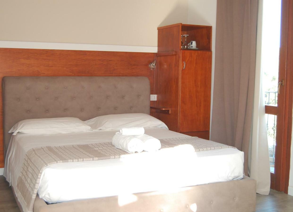 I Lentischi Aparthotel Villasimius Exteriör bild