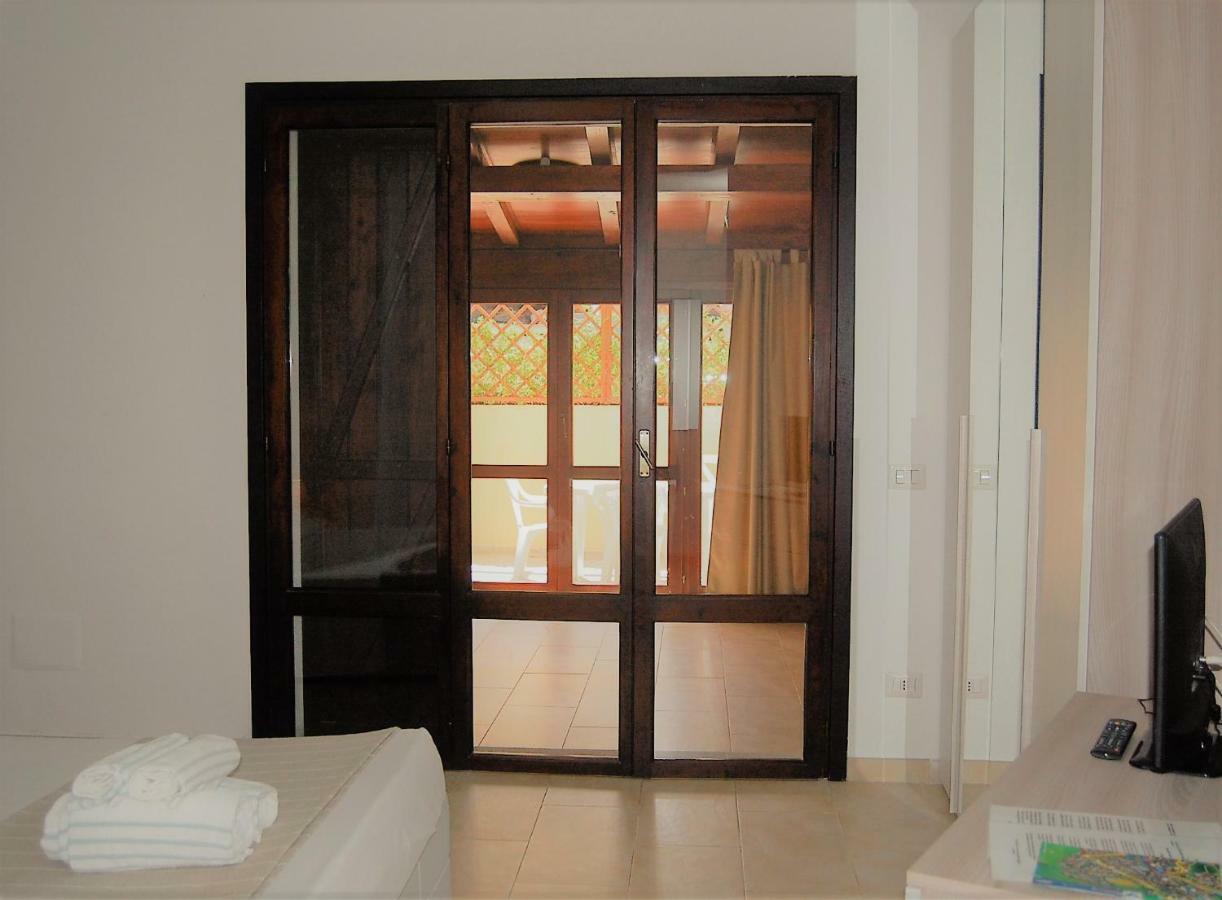 I Lentischi Aparthotel Villasimius Exteriör bild