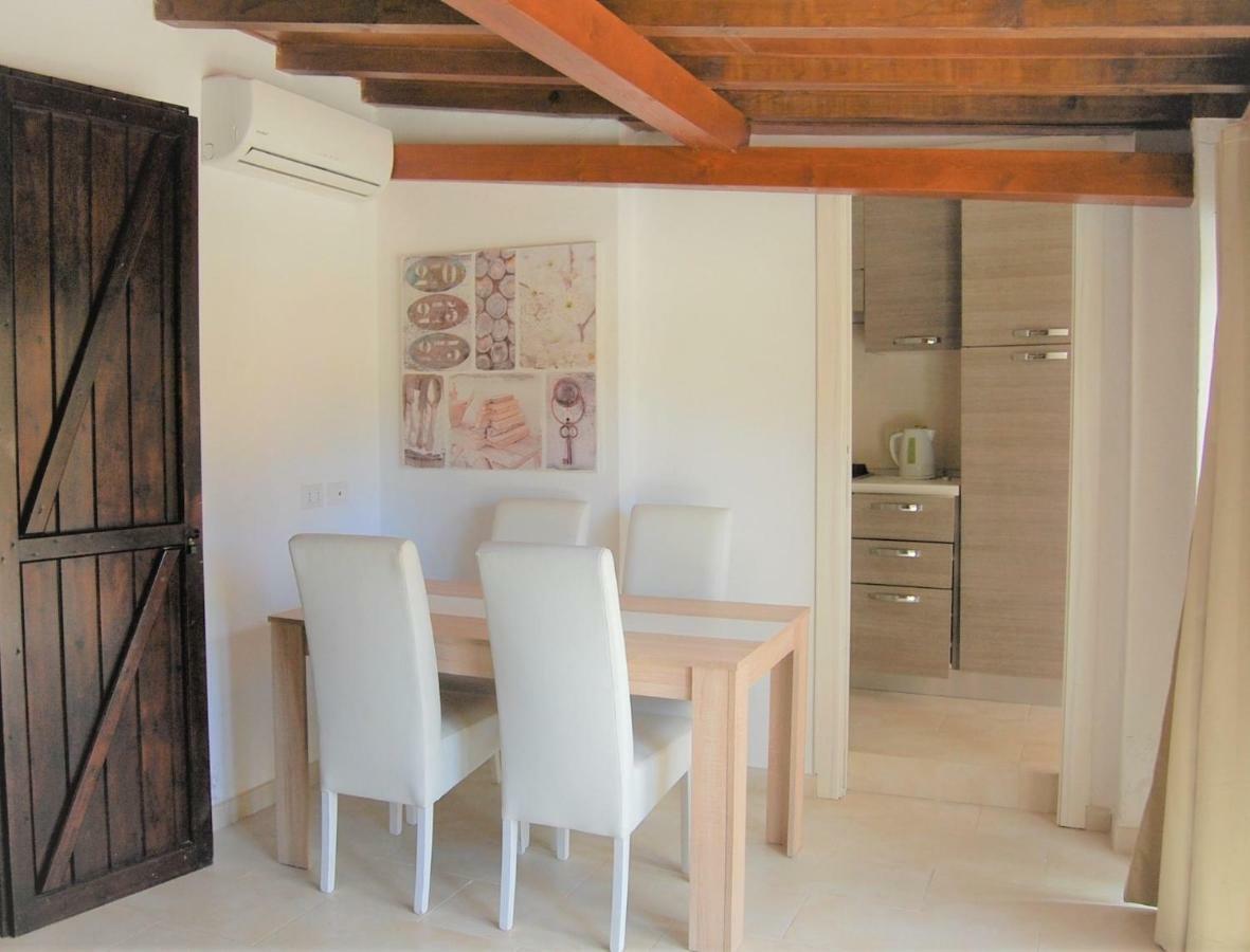I Lentischi Aparthotel Villasimius Exteriör bild