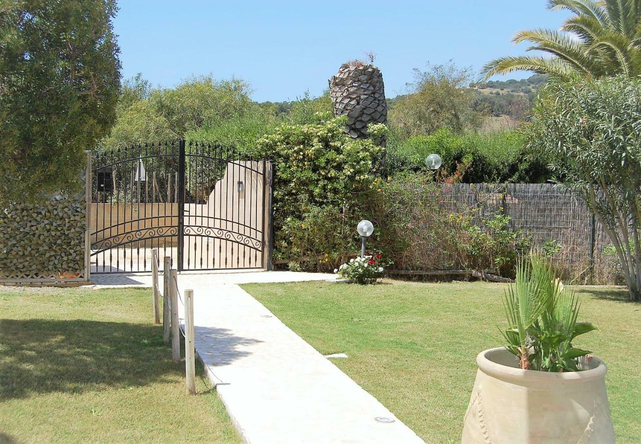 I Lentischi Aparthotel Villasimius Exteriör bild